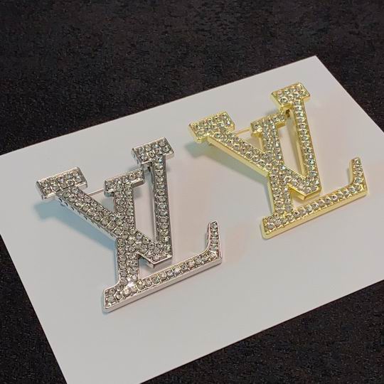 LV Brooch 12lyh18 (1)