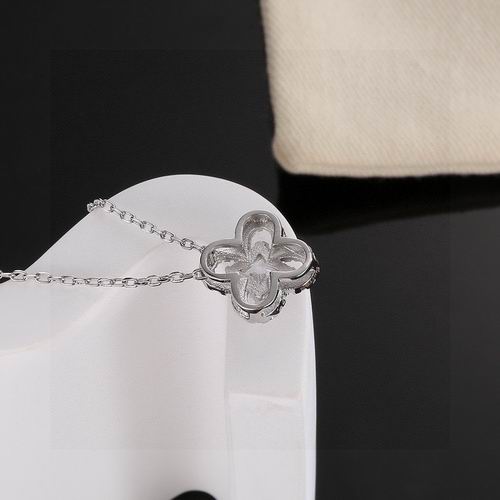 LV Earring 01lyh287 (5)