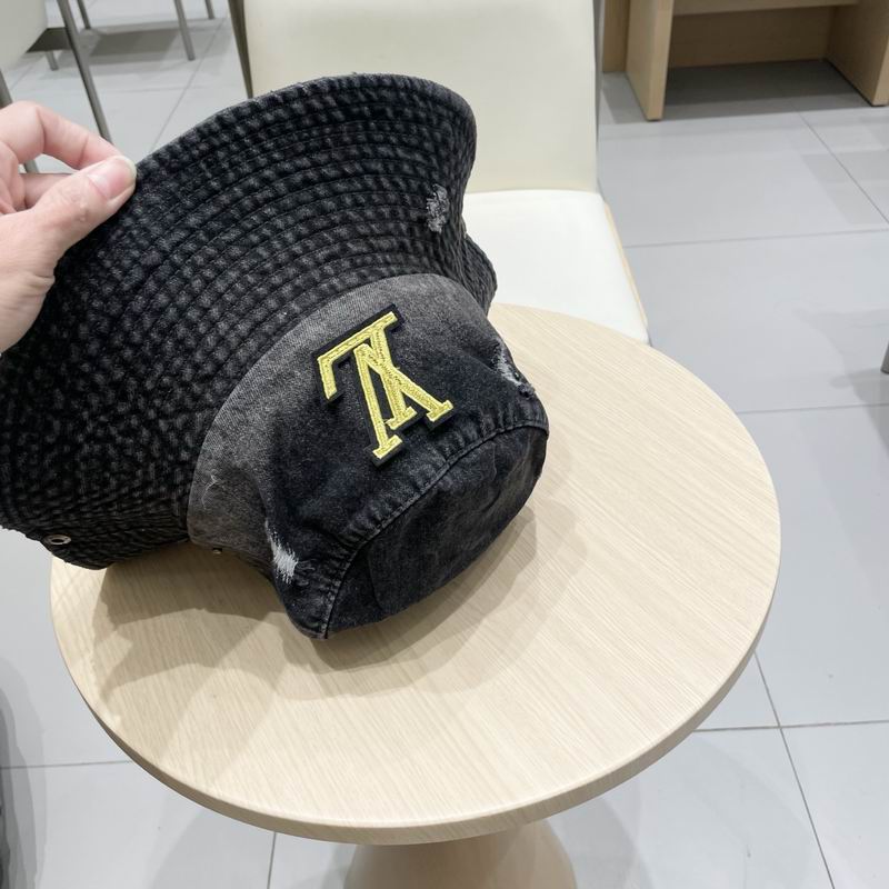 LV Hat 85 (24)