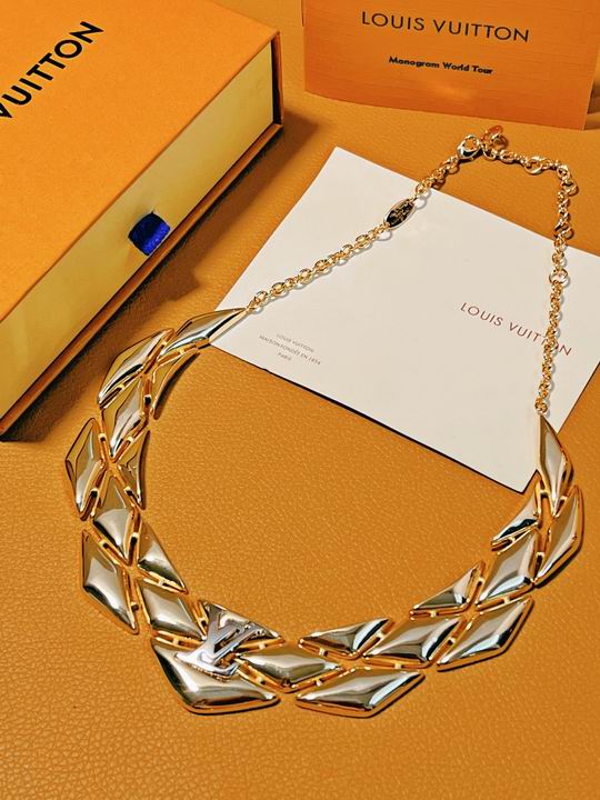 LV Necklace 12lyh776 (3)