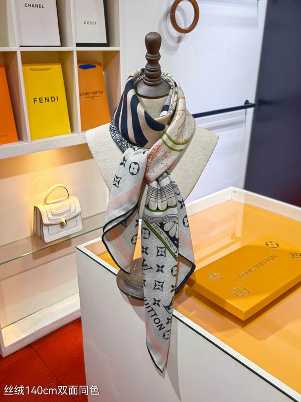 LV Scarf 140X140cm 70%羊绒30%真丝 E01 (9)