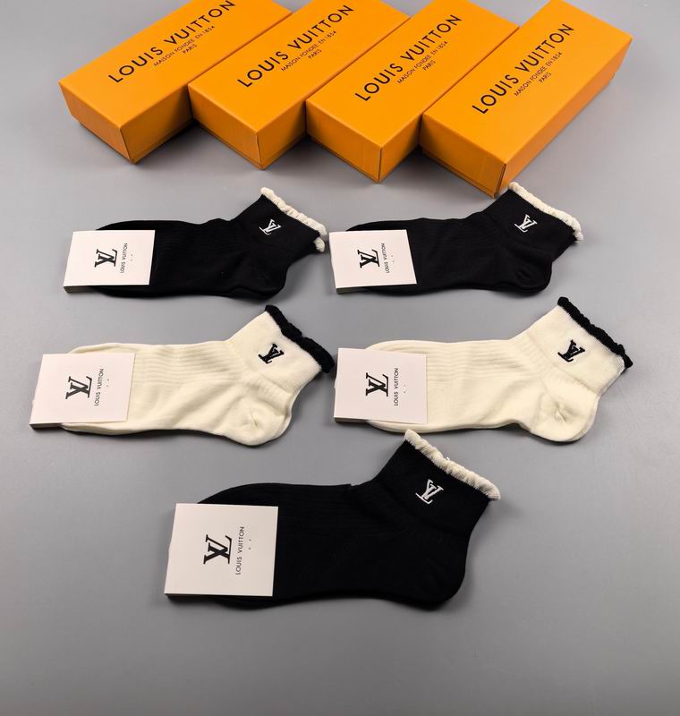LV Socks 16 (4)