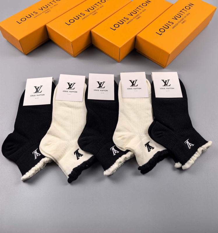 LV Socks 16 (6)
