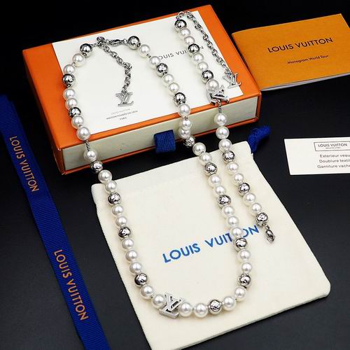 LV Suits 12lyh117 (5)