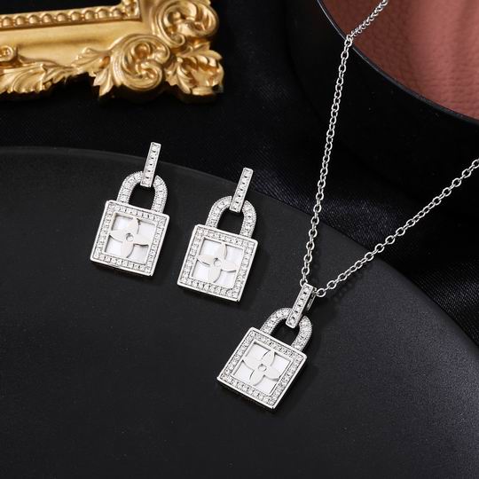 LV Suits 12lyh121 (3)