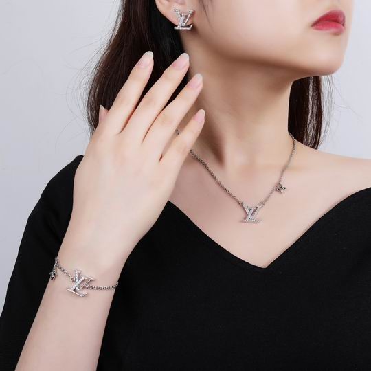 LV Suits 12lyh124 (7)