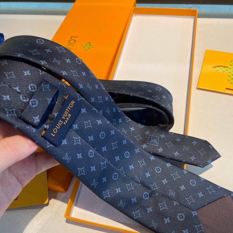 LV Tie hm (24)