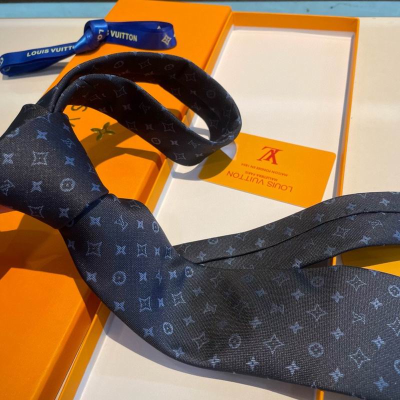 LV Tie hm (27)