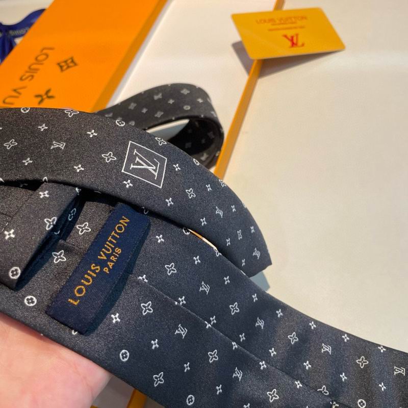 LV Tie hm (50)