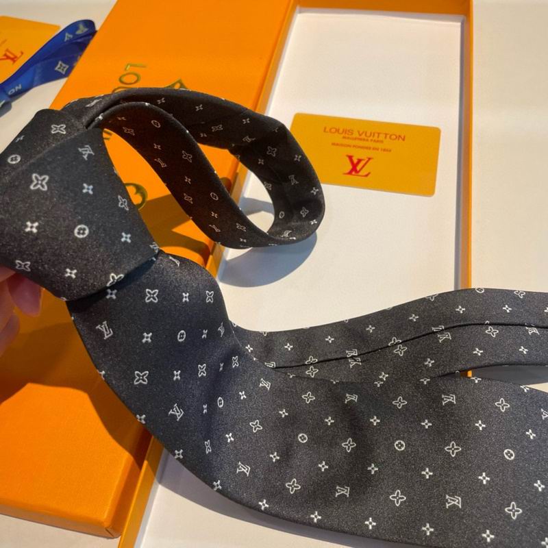LV Tie hm (53)
