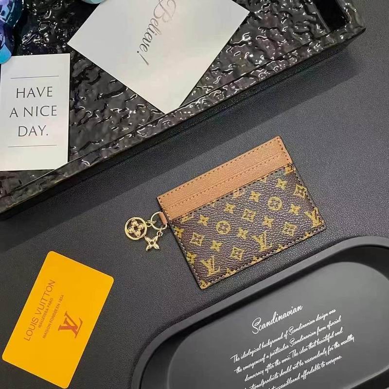 LV card bag (3)