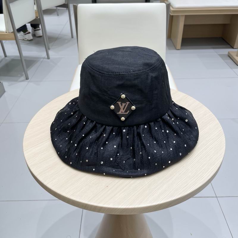 LV hat (307)