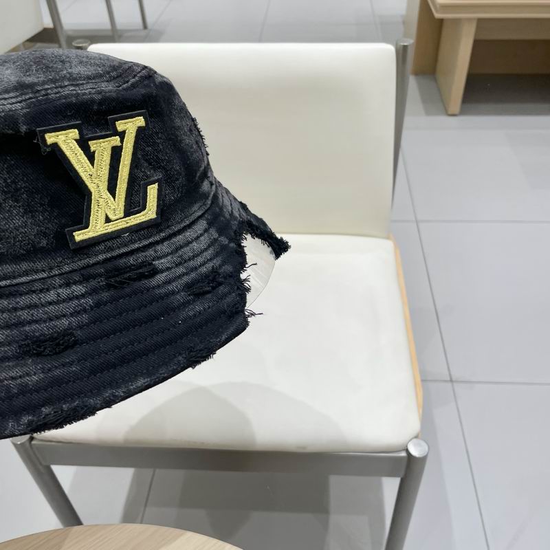LV hat (313)