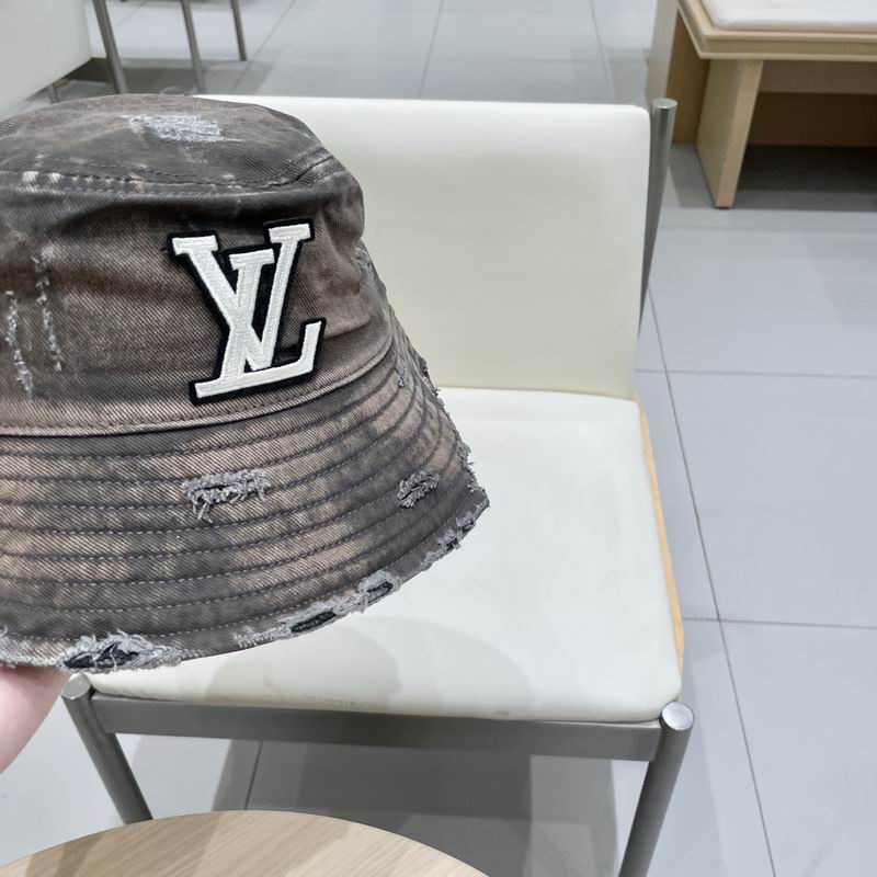 LV hat (318)