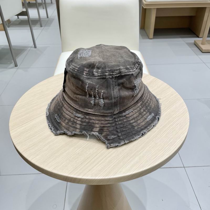 LV hat (324)