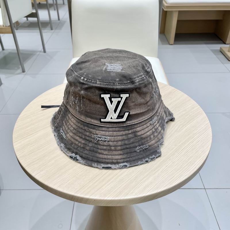 LV hat (325)