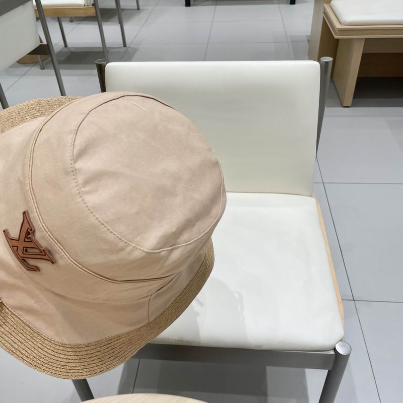 LV hat (348)
