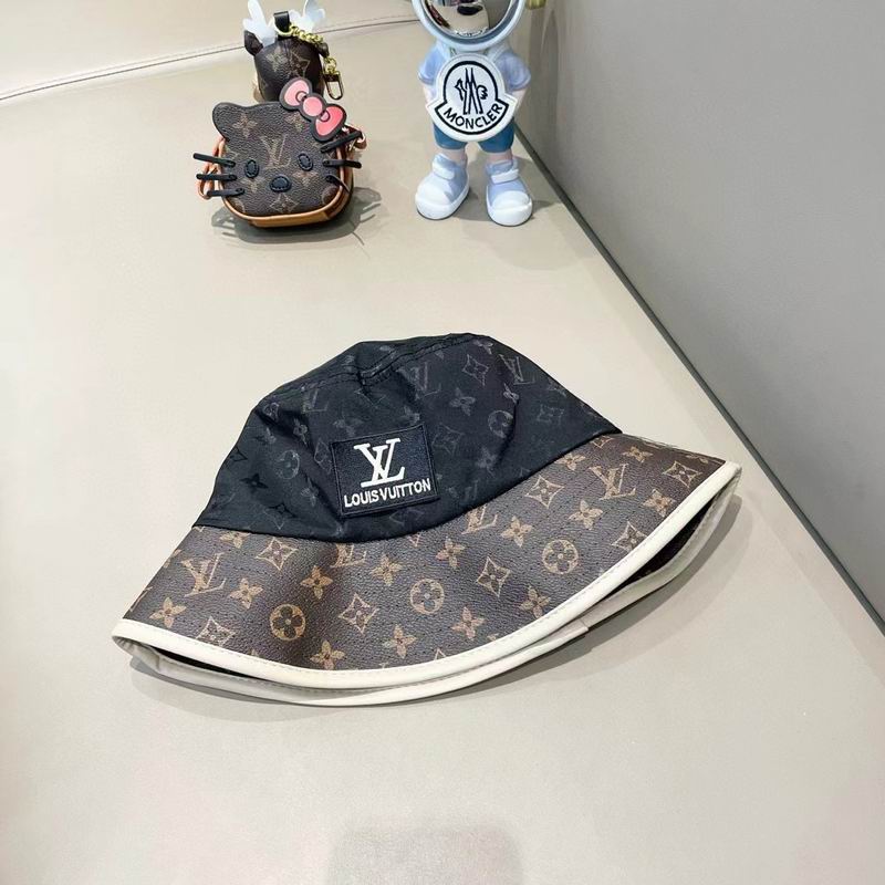 LV hat (372)