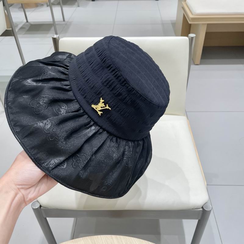 LV hat (376)