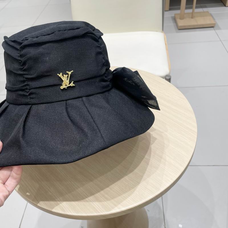 LV hat (422)