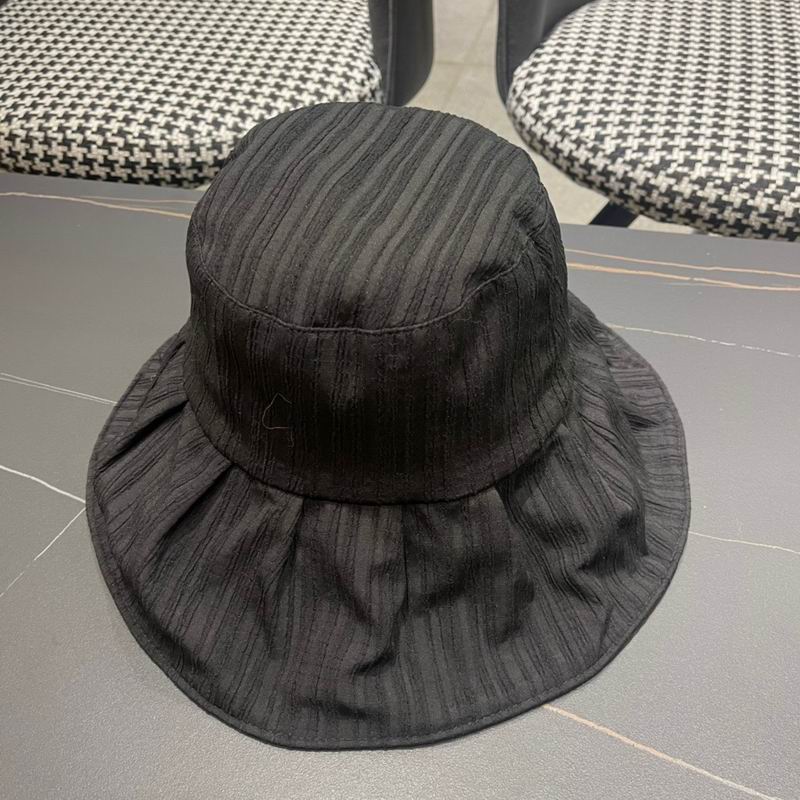 LV hat 26 (17)