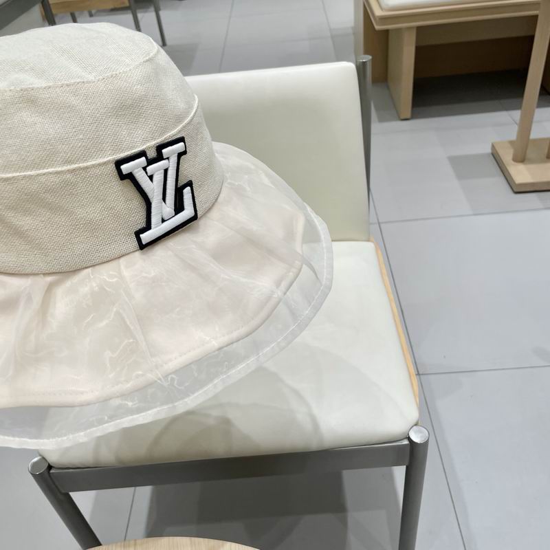 LV hat 30 (16)