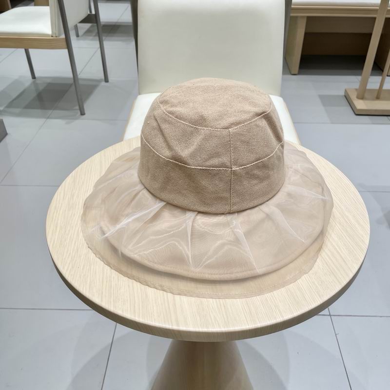 LV hat 30 (25)
