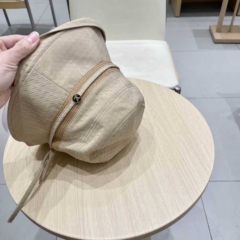 LV hat 57 (28)