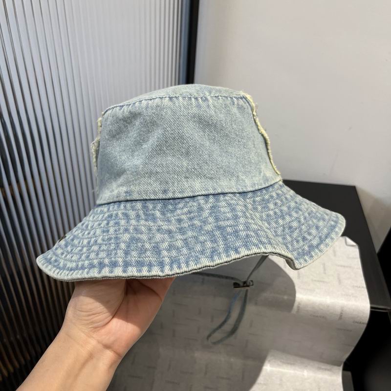 LV hat 76 (1)