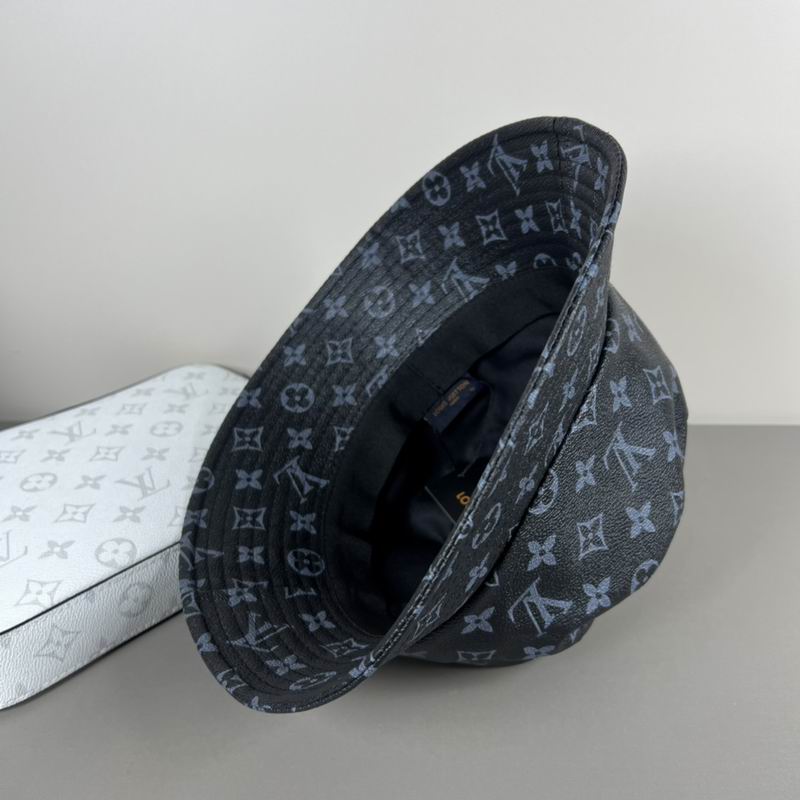 LV hat dx (12)