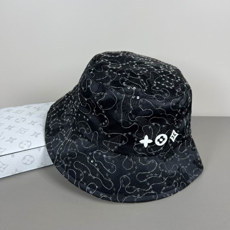 LV hat dx (121)