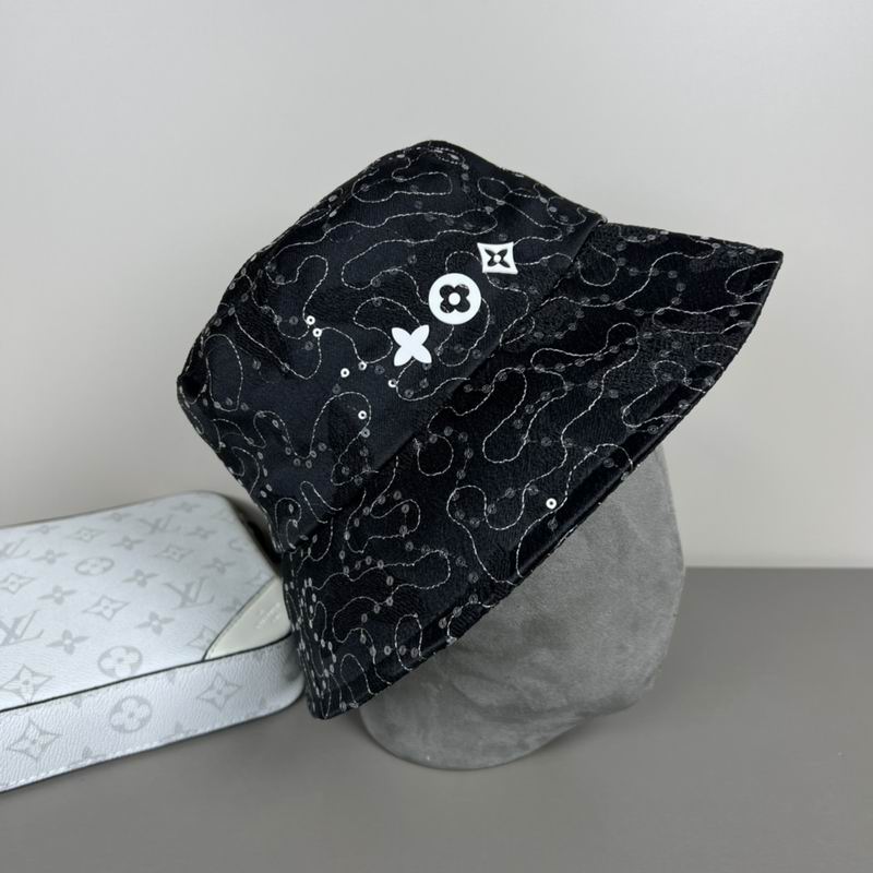 LV hat dx (122)