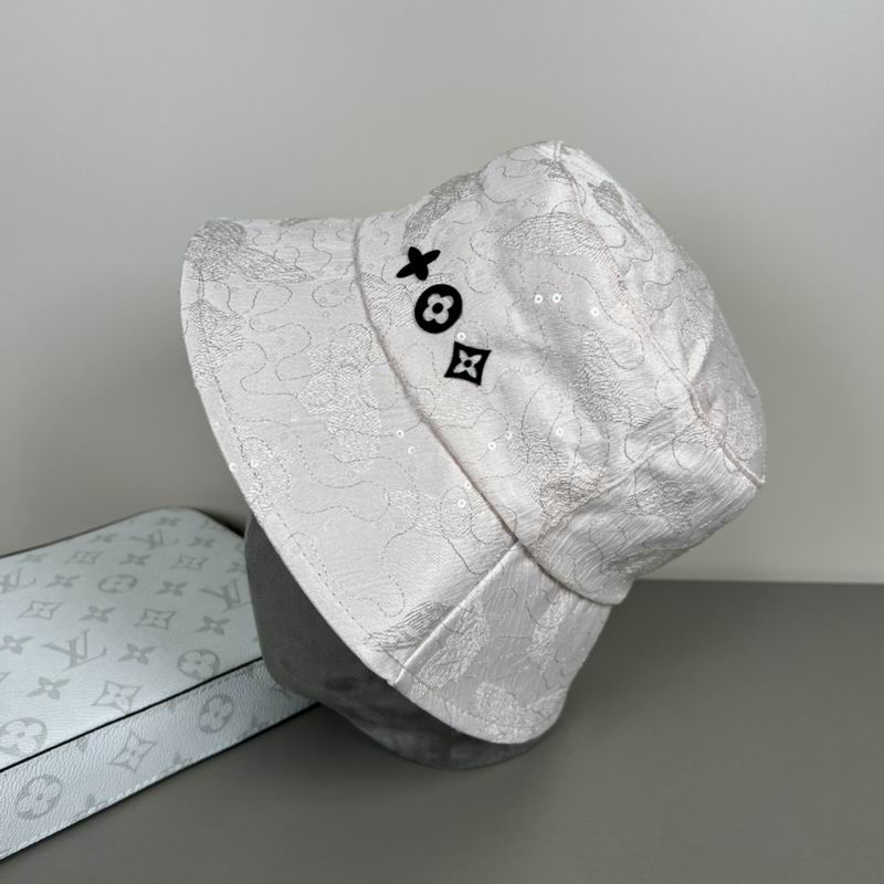 LV hat dx (132)