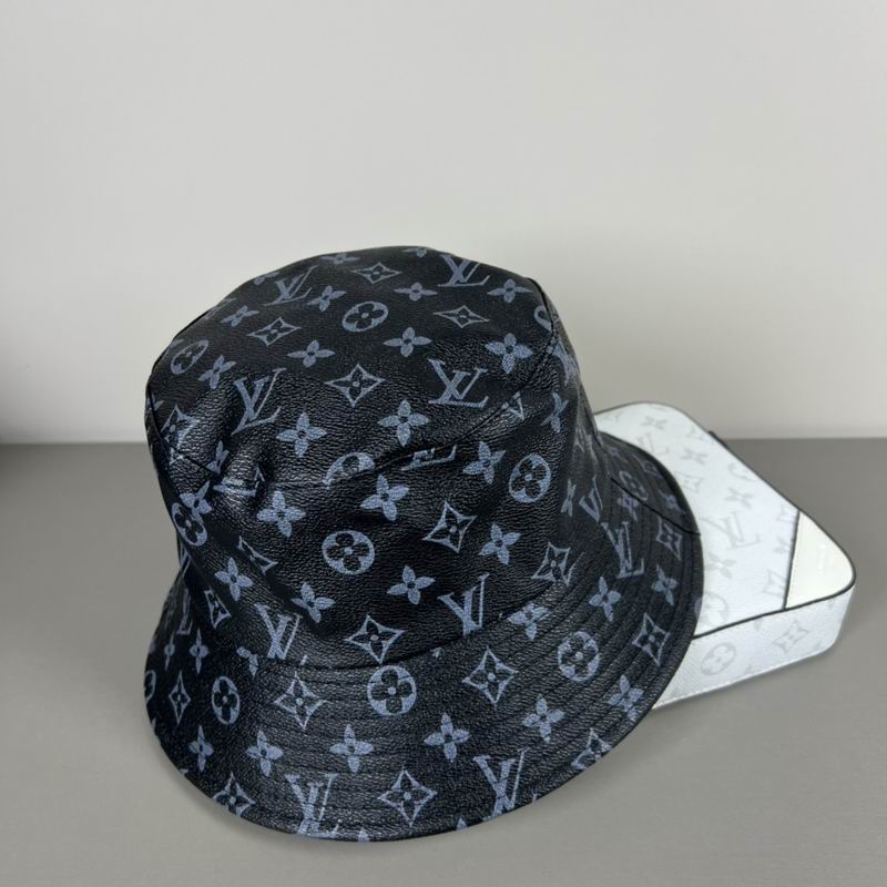 LV hat dx (14)