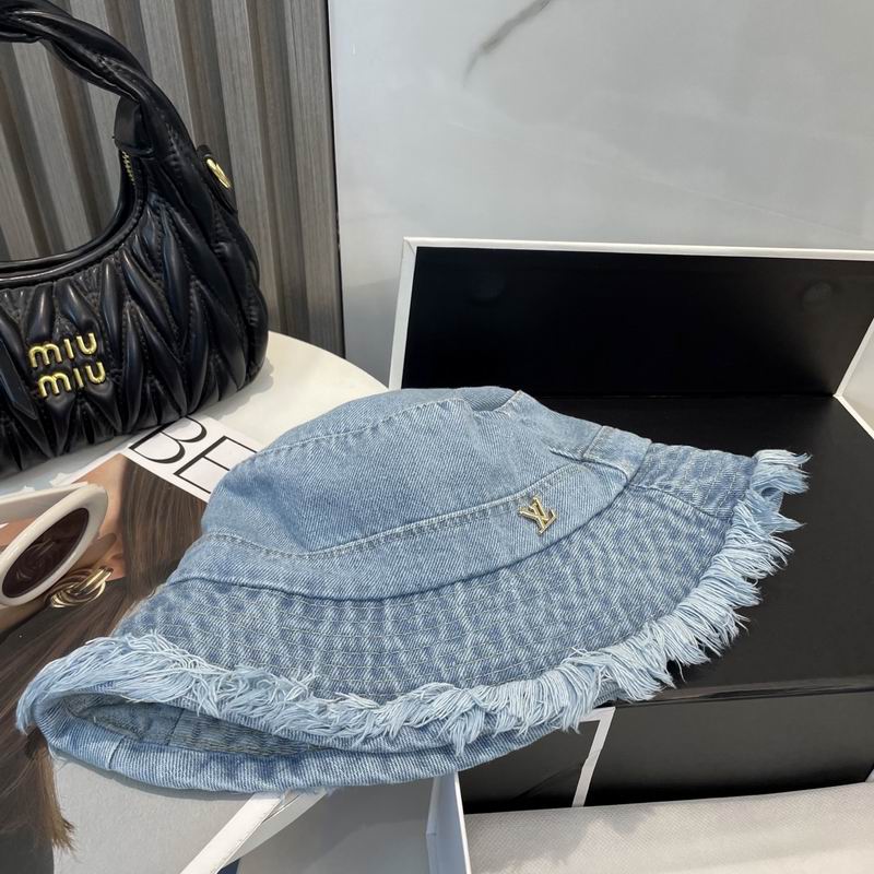 LV hat dx (19)