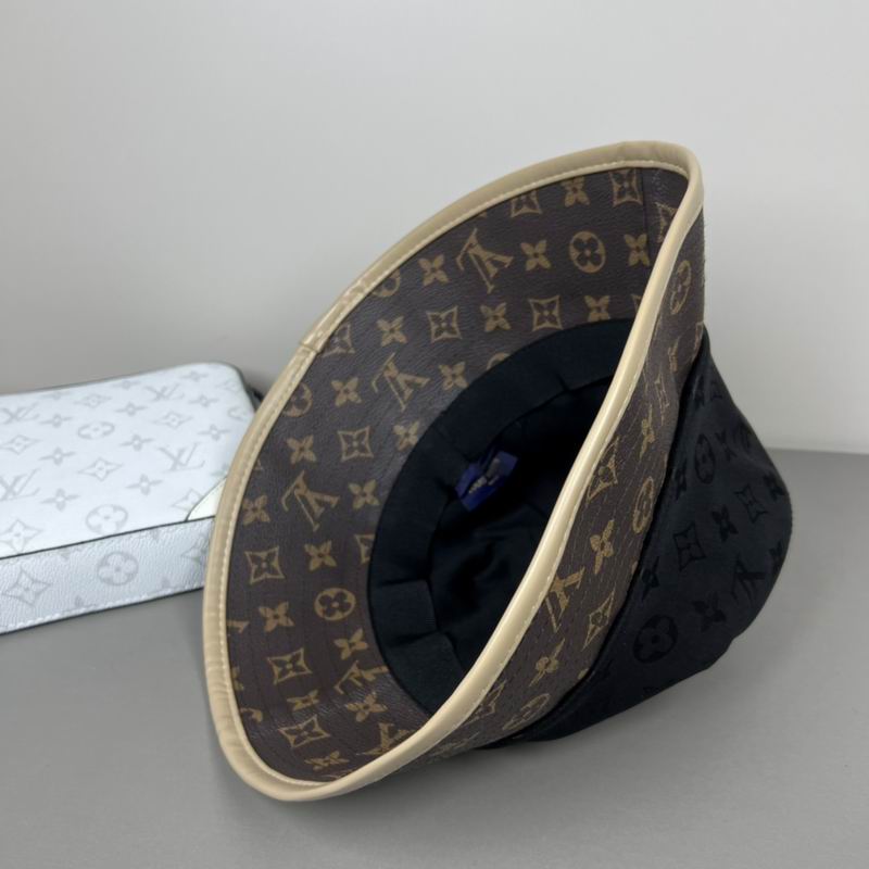LV hat dx (21)