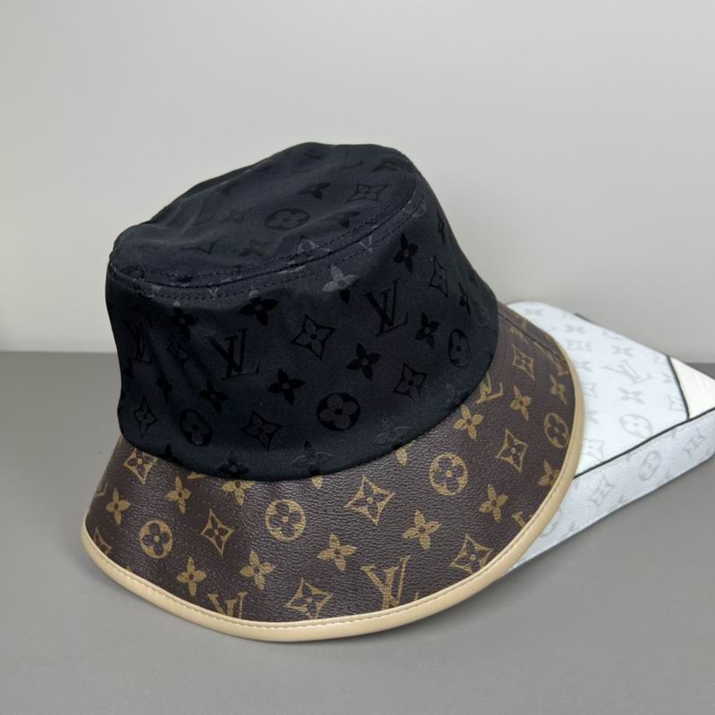 LV hat dx (22)