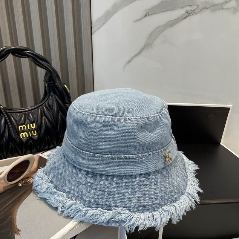 LV hat dx (24)