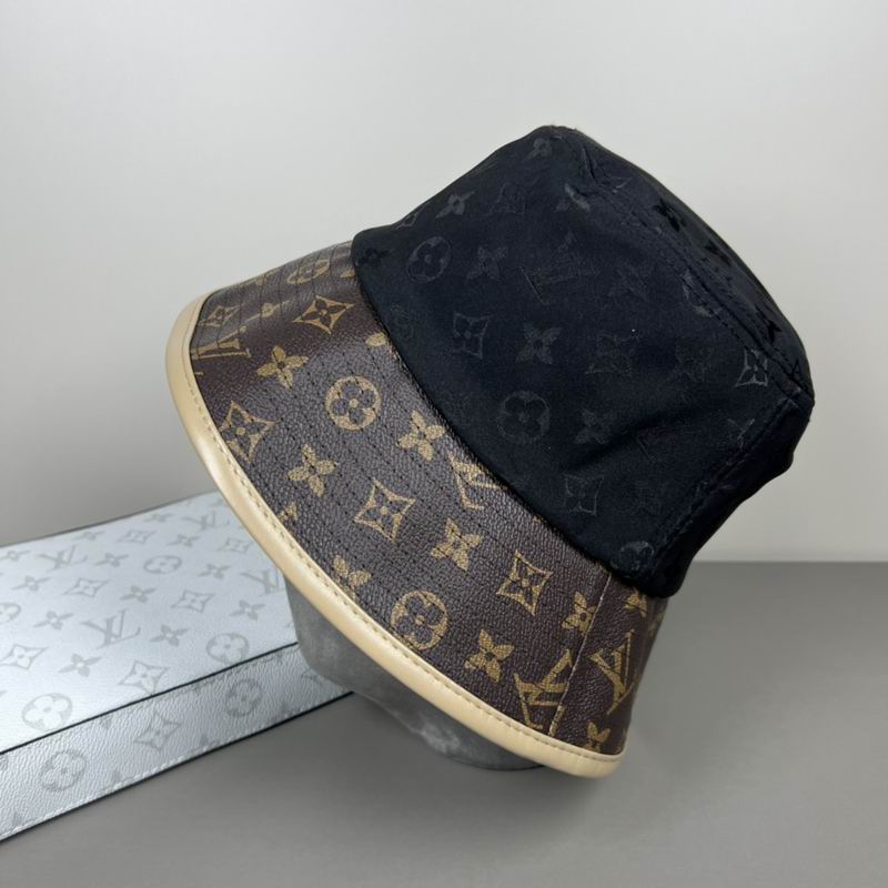 LV hat dx (26)
