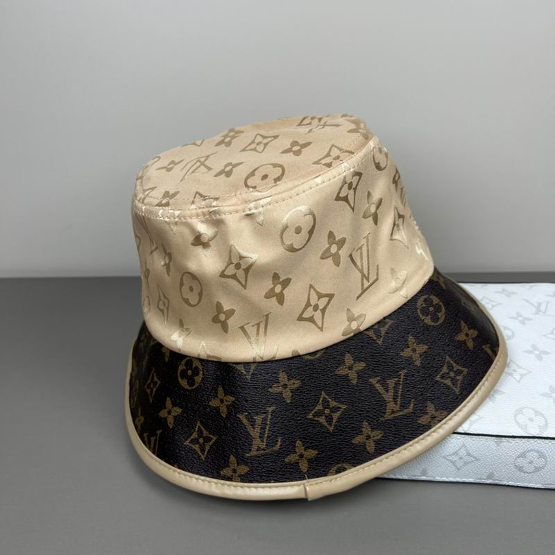 LV hat dx (32)