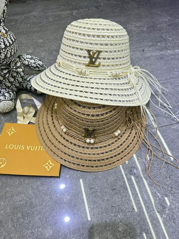 LV hat dx (37)