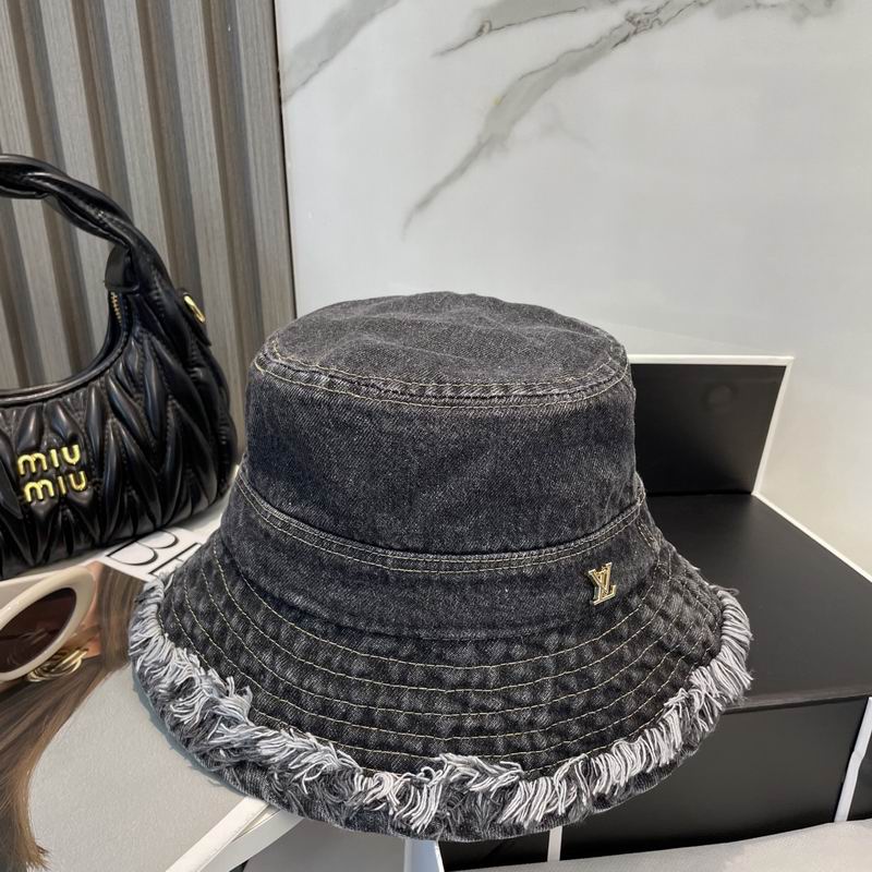 LV hat dx (4)
