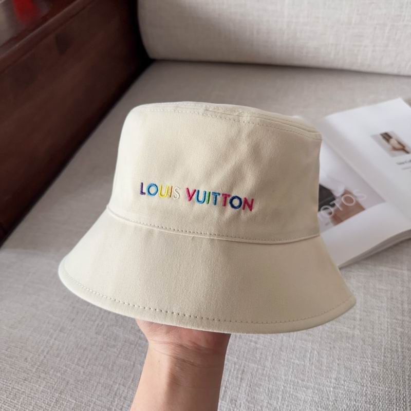 LV hat dx (43)