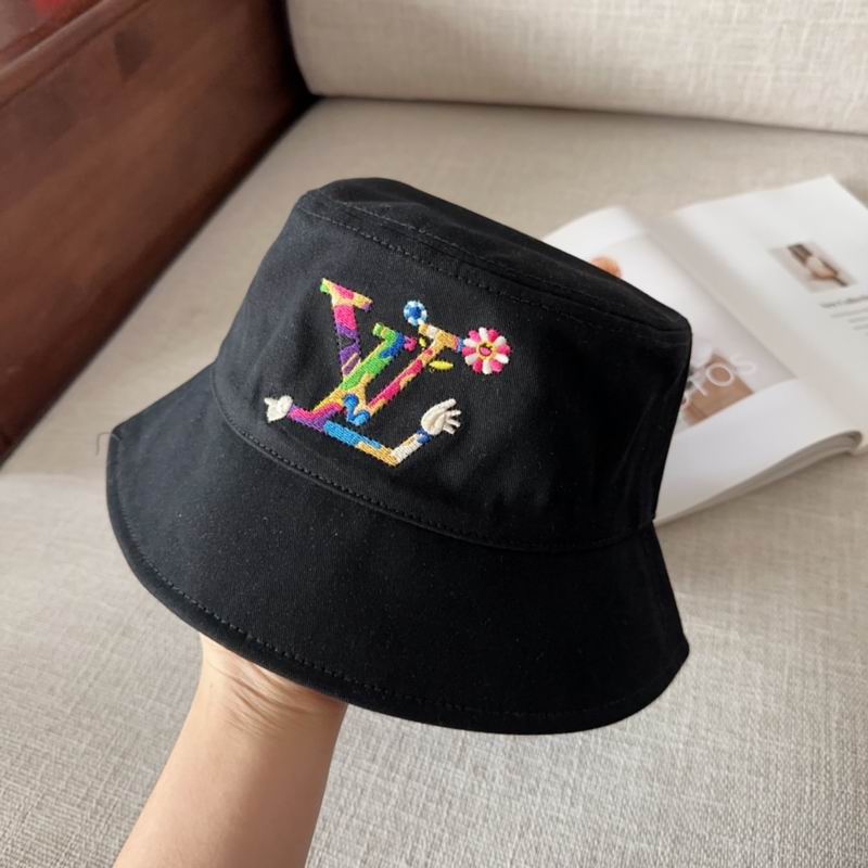 LV hat dx (47)