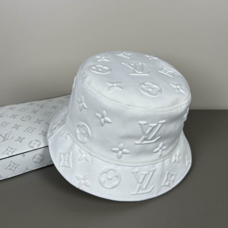 LV hat dx (67)
