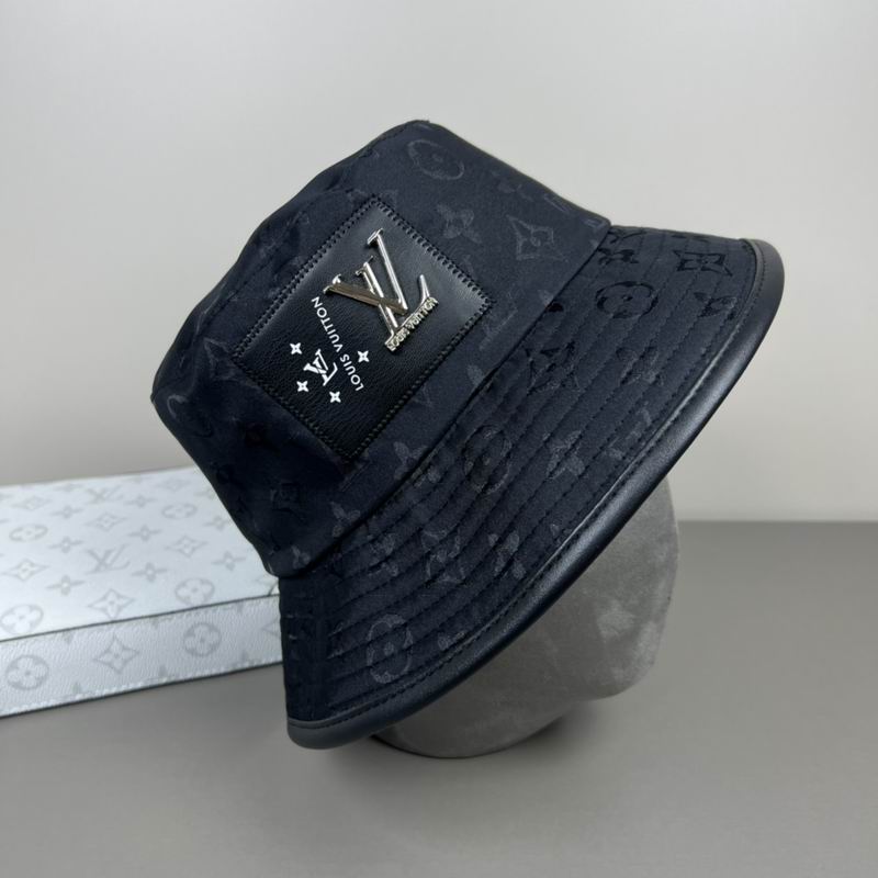 LV hat dx (7)