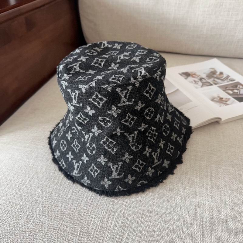LV hat dx (72)