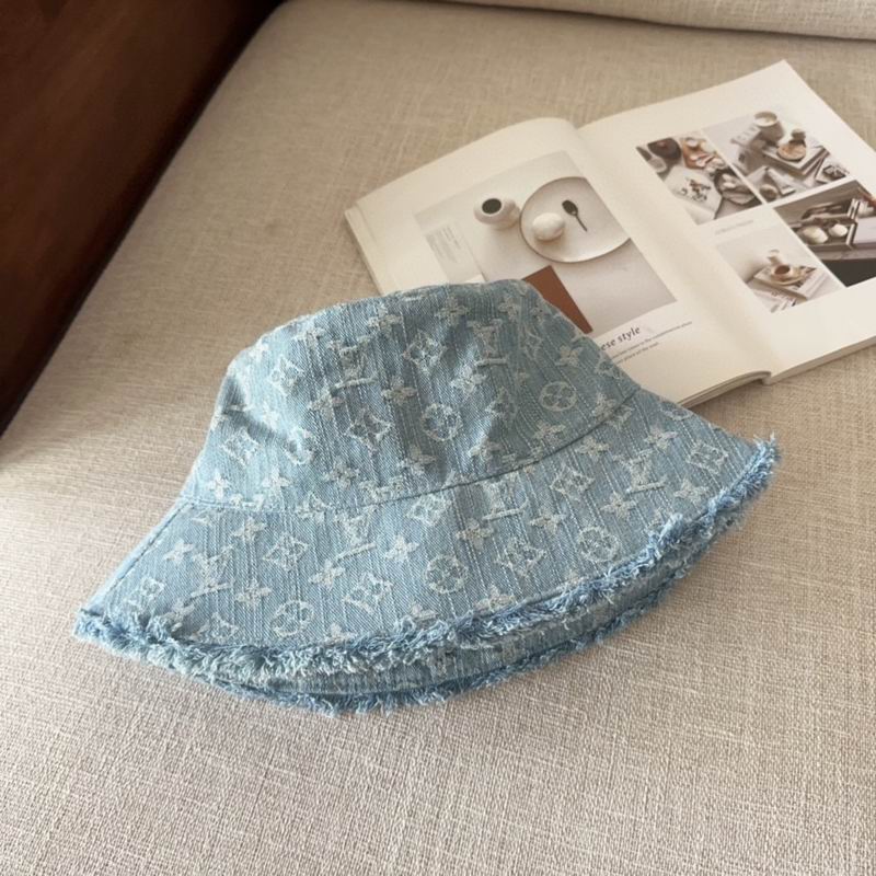 LV hat dx (73)