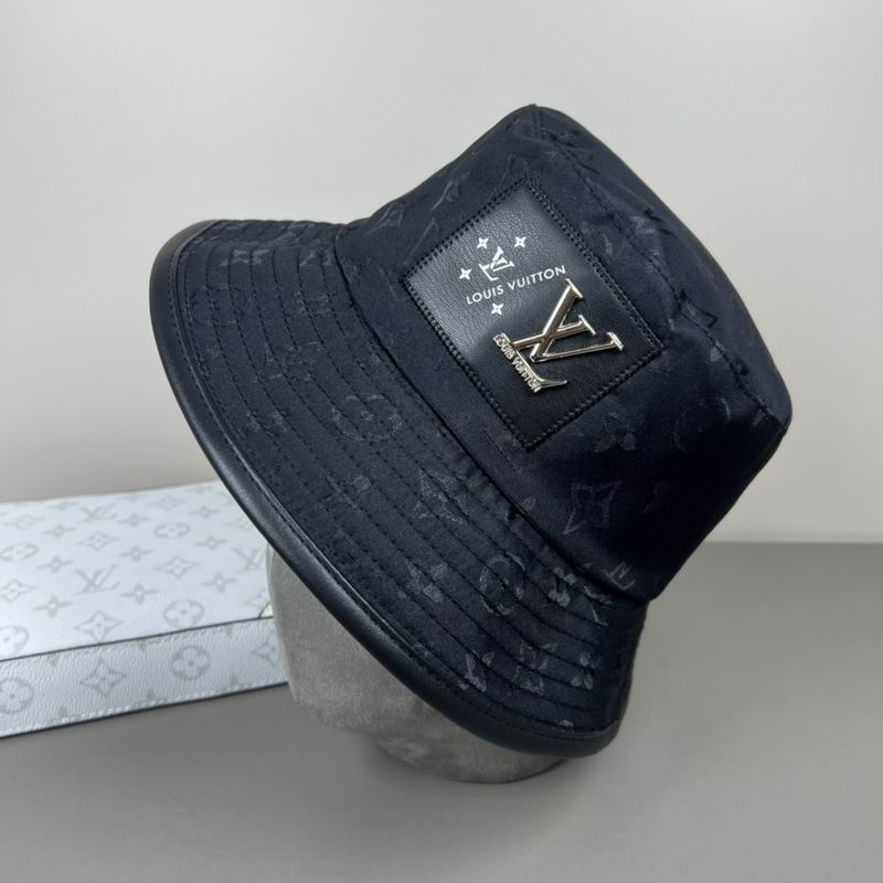 LV hat dx (8)