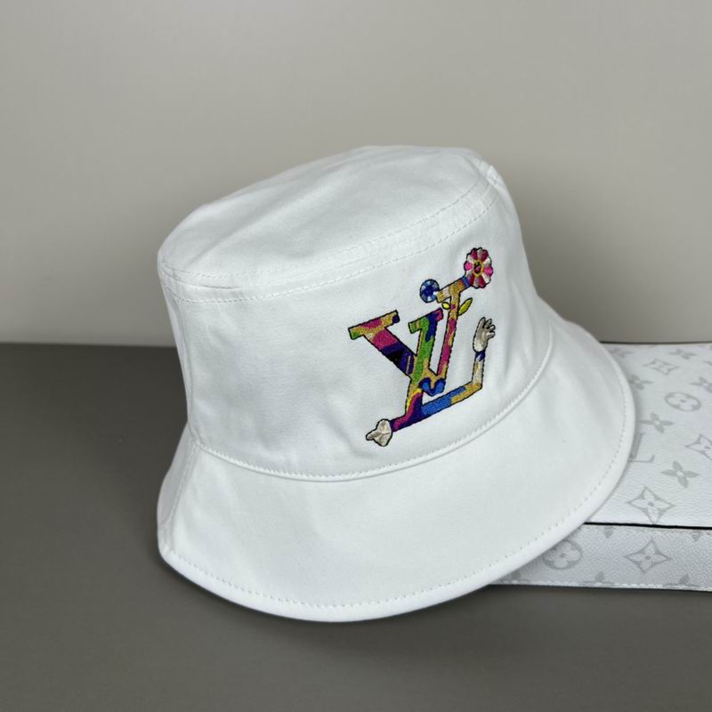 LV hat dx (82)